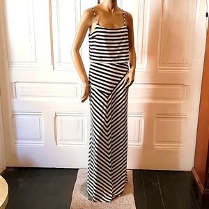 Vince Camuto abstract maxi